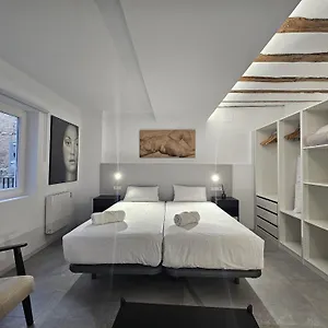 https://apt-el-chupinazo-estafeta-85-tuapartamento.biarritzhotels.info